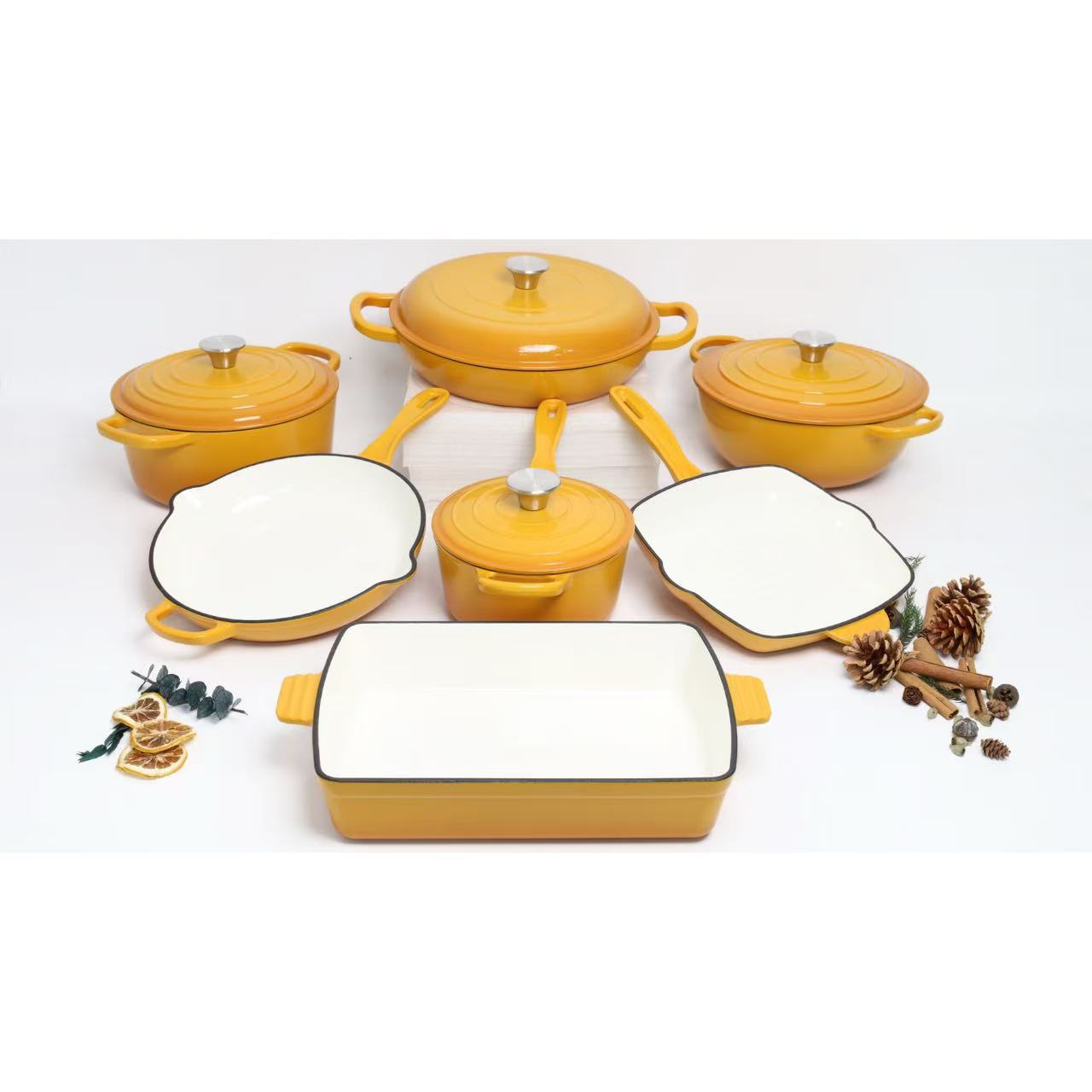 cocotte en fonte jeune 4 cocottes