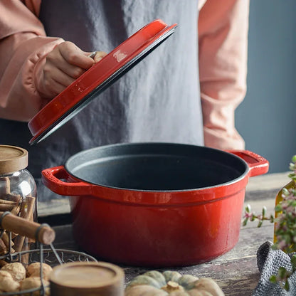 cocotte rouge couvercle ouvert